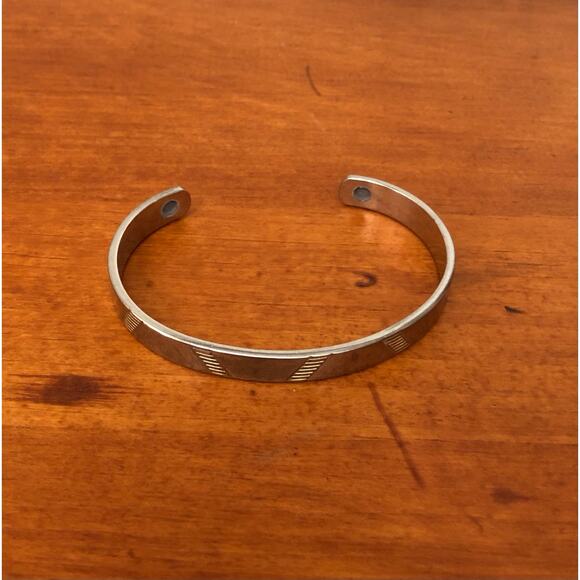 Retro Elegance Design Gold Etching Designs Effortlessly Chic Sleek Cuff Bracelet - Picture 3 of 6